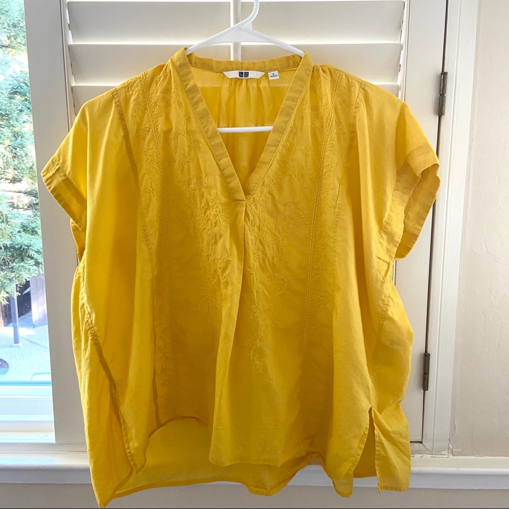 Yellow V-neck Cotton Short Sleeve Blouse
